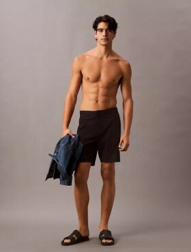 Bañador de voleibol entallado de 5″