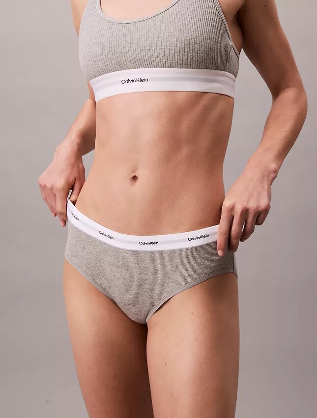 Bikini de algodón elástico con costuras acanaladas Bikini de algodón elástico con costuras acanaladas