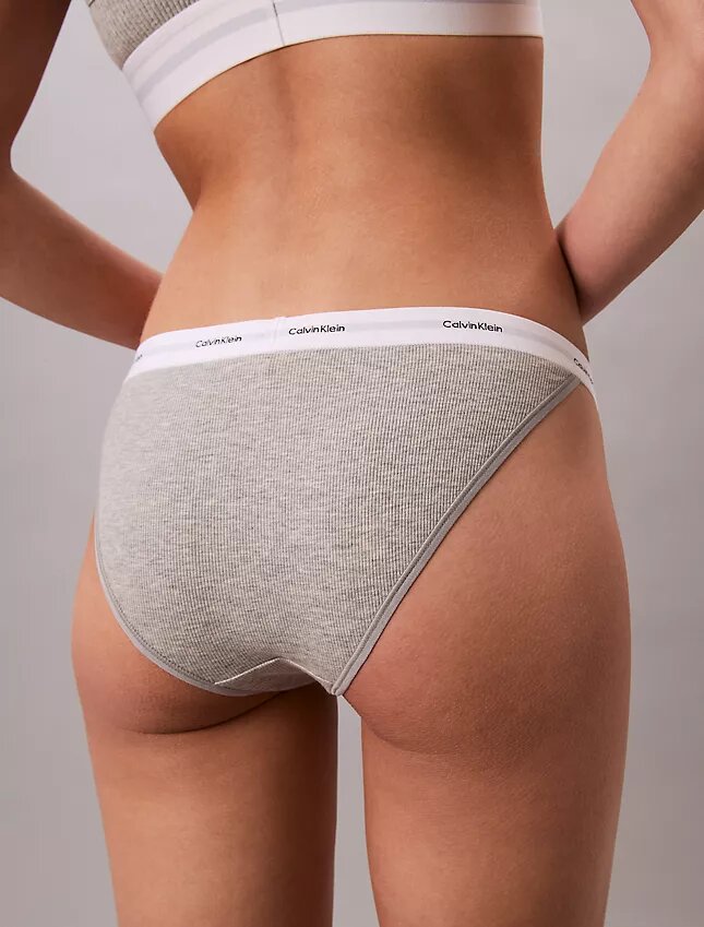 Bikini de tiras de algodón elástico acanalado Bikini de tiras de algodón elástico acanalado