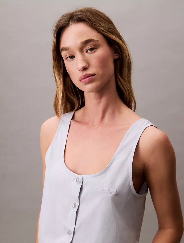 Blusa de popelín con botones Blusa de popelín con botones