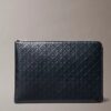 Bolsa con cremallera y logotipo en todo el diseño Bolsa con cremallera y logotipo en todo el diseño