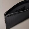 Bolsa con cremallera y logotipo en todo el diseño Bolsa con cremallera y logotipo en todo el diseño