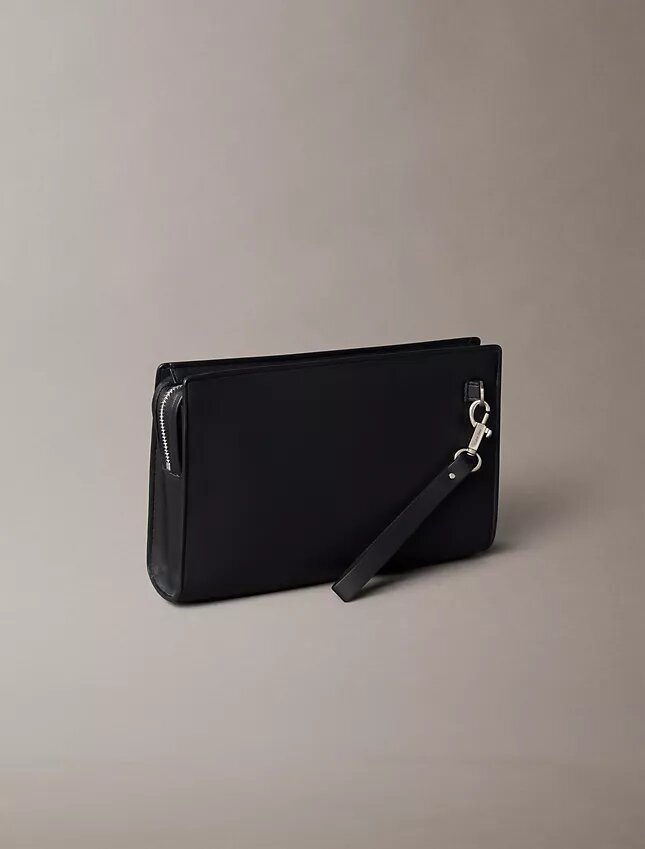 Bolsa con logotipo en relieve Bolsa con logotipo en relieve