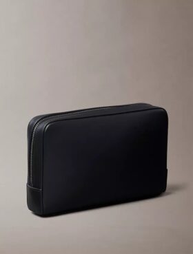 Bolsa con Monogram en relieve Bolsa con Monogram en relieve