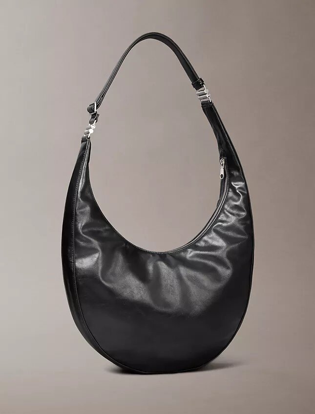 Bolso bandolera convertible con forma curvada Bolso bandolera convertible con forma curvada