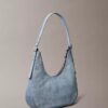 Bolso cruzado de Denim con logo en forma de media luna Bolso cruzado de Denim con logo en forma de media luna