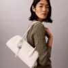 Bolso de hombro con logotipo Bolso de hombro con logotipo