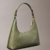 Bolso de hombro con logotipo estampado Bolso de hombro con logotipo estampado