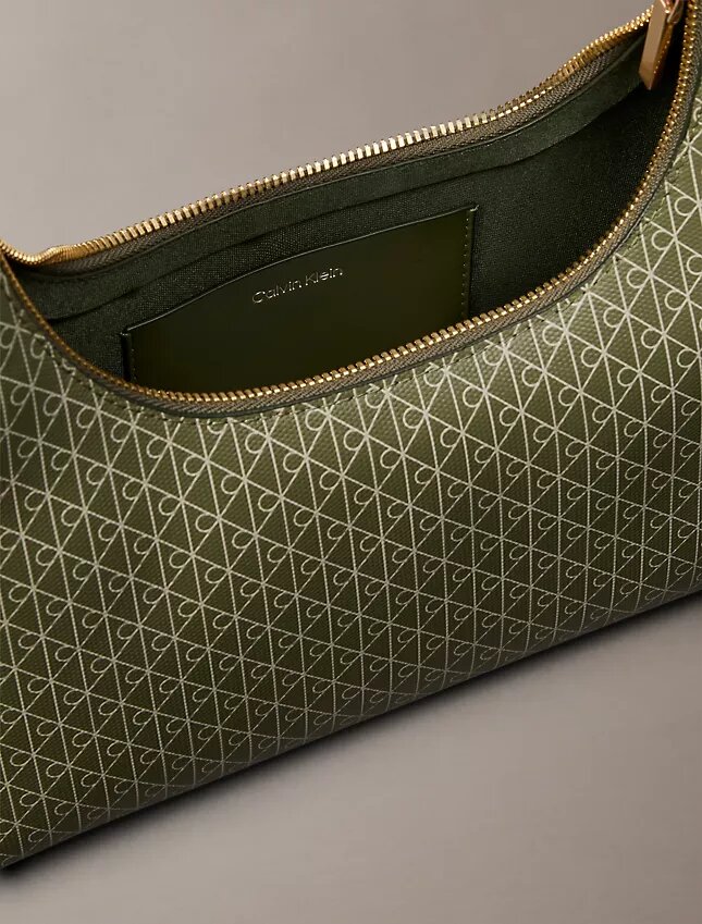 Bolso de hombro con logotipo estampado Bolso de hombro con logotipo estampado