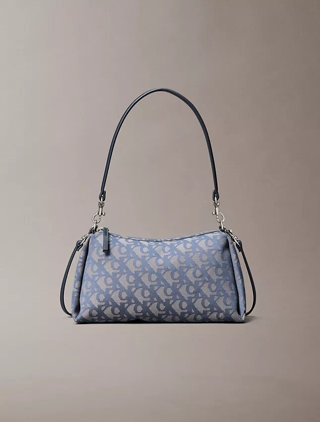 Bolso de hombro con logotipo Monogram plisado Bolso de hombro con logotipo Monogram plisado