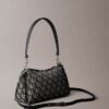 Bolso de hombro con logotipo Monogram plisado Bolso de hombro con logotipo Monogram plisado