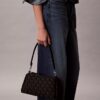 Bolso de hombro con logotipo Monogram plisado Bolso de hombro con logotipo Monogram plisado