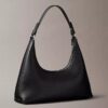 Bolso de hombro con logotipo perforado Bolso de hombro con logotipo perforado