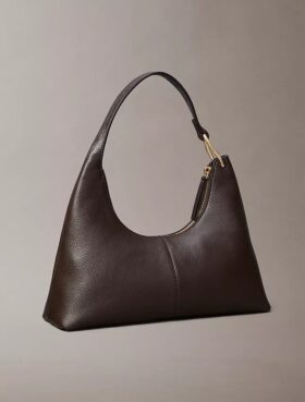 Bolso de hombro de cuero holgado
