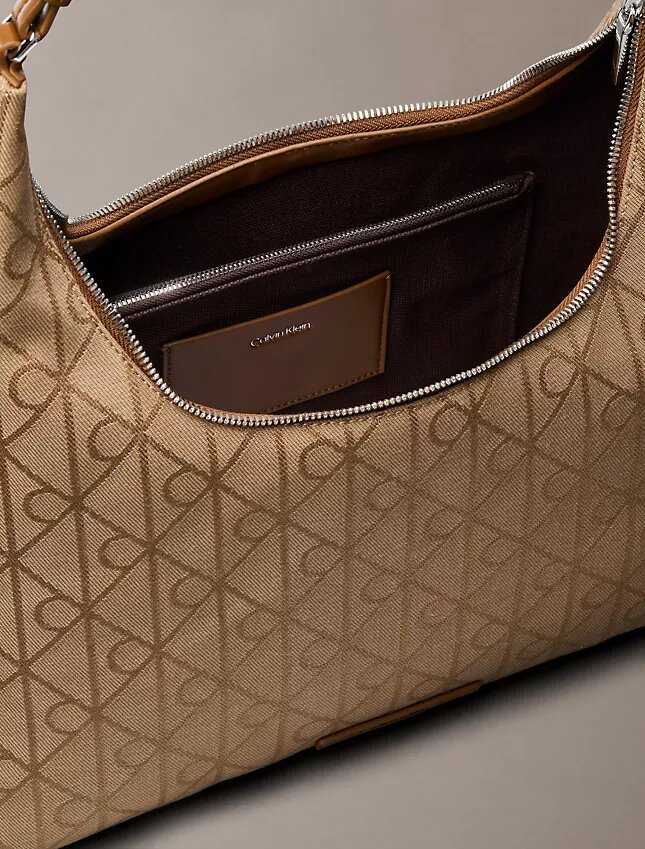 Bolso de hombro de jacquard con emblema Bolso de hombro de jacquard con emblema
