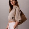 Bolso de hombro de jacquard con emblema Bolso de hombro de jacquard con emblema
