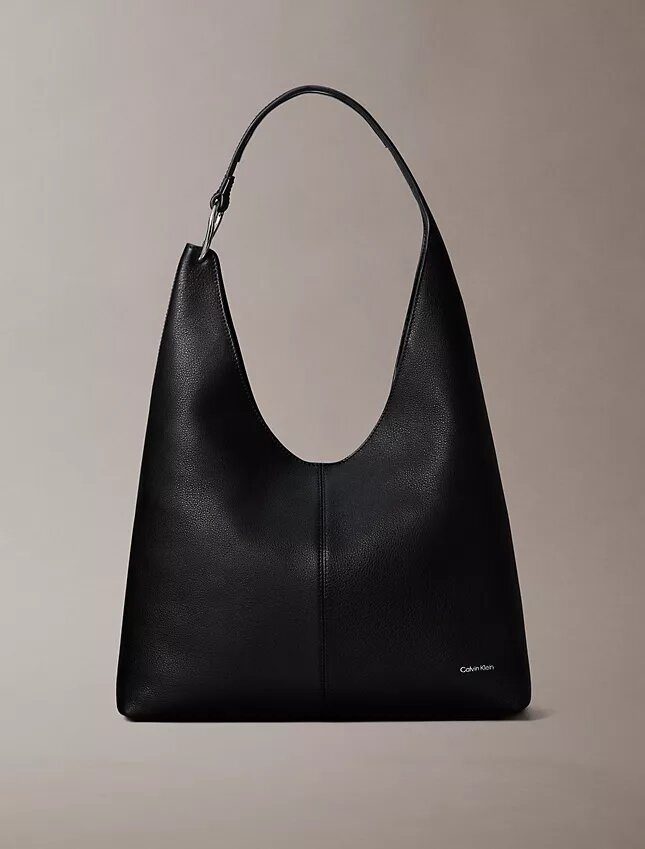 Bolso de hombro mediano de cuero holgado Bolso de hombro mediano de cuero holgado