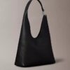 Bolso de hombro mediano de cuero holgado Bolso de hombro mediano de cuero holgado
