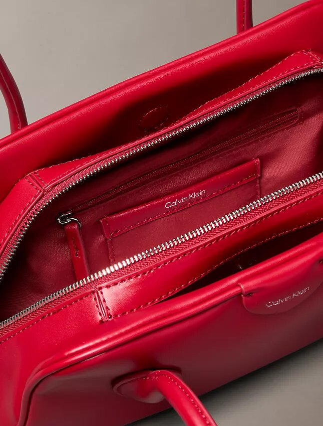 Bolso de hombro mini con logotipo Bolso de hombro mini con logotipo