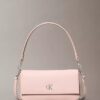 Bolso de hombro minimalista con el Monogram Bolso de hombro minimalista con el Monogram