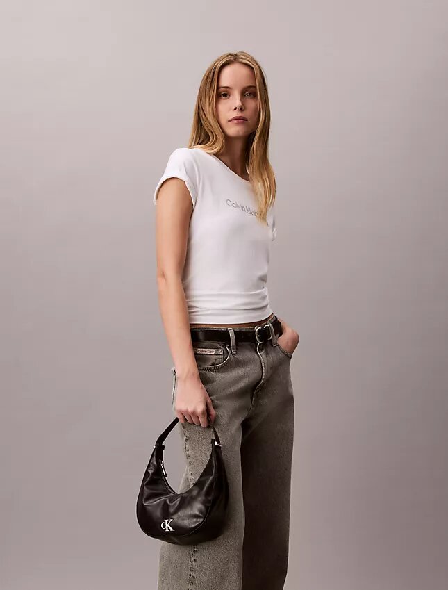 Bolso de hombro pequeño convertible con forma curvada Bolso de hombro pequeño convertible con forma curvada