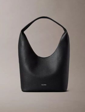 Bolso holgado con textura granulada Bolso holgado con textura granulada