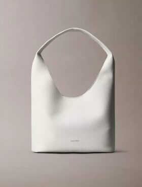Bolso holgado con textura granulada Bolso holgado con textura granulada