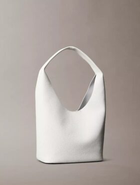 Bolso holgado con textura granulada Bolso holgado con textura granulada