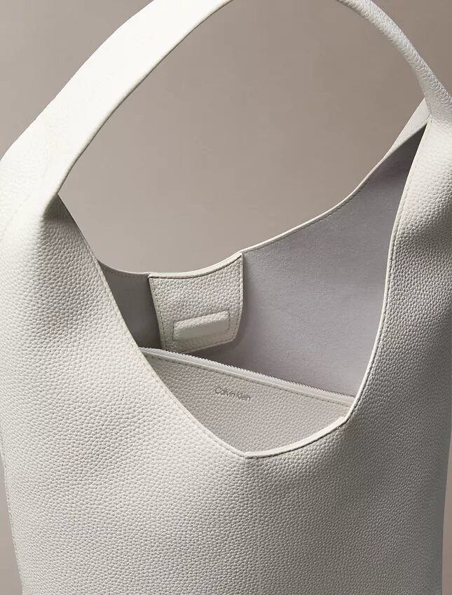 Bolso holgado con textura granulada Bolso holgado con textura granulada