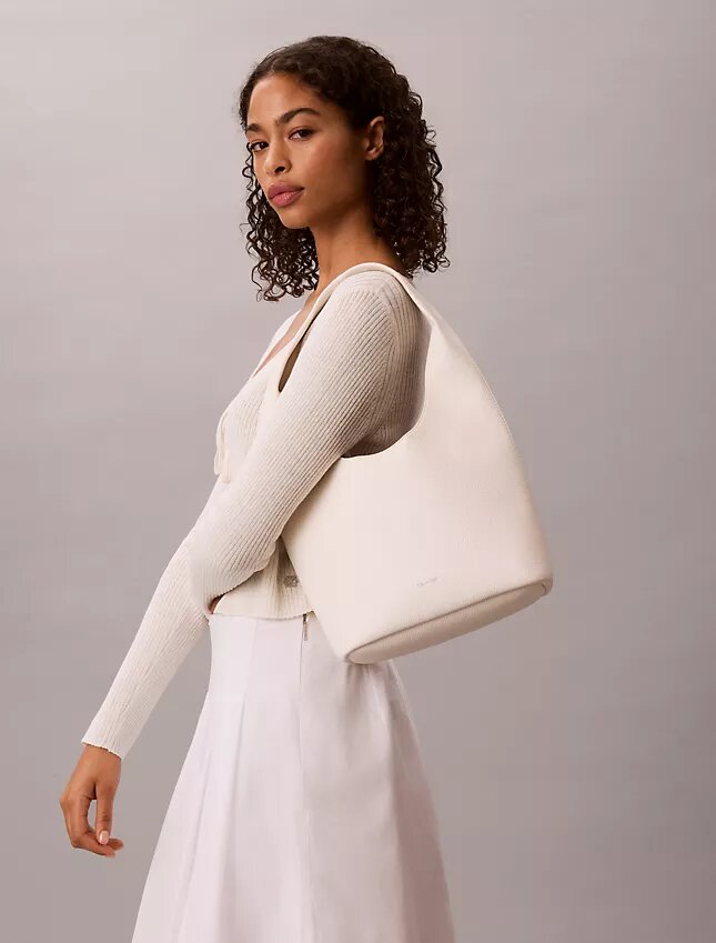Bolso holgado con textura granulada Bolso holgado con textura granulada
