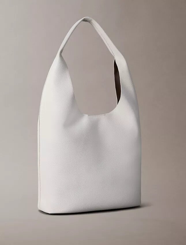 Bolso mediano holgado con textura granulada Bolso mediano holgado con textura granulada