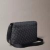 Bolso mensajero con monograma integral Bolso mensajero con monograma integral