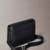 Bolso mensajero refinado