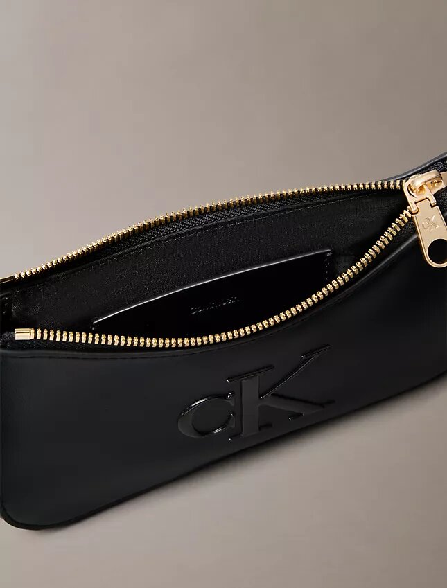 Bolso mini con monograma llamativo Bolso mini con monograma llamativo