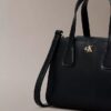 Bolso mini tote con bandolera Monogram Bolso mini tote con bandolera Monogram