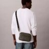 Bolso para cámara con logotipo en relieve por toda la superficie Bolso para cámara con logotipo en relieve por toda la superficie
