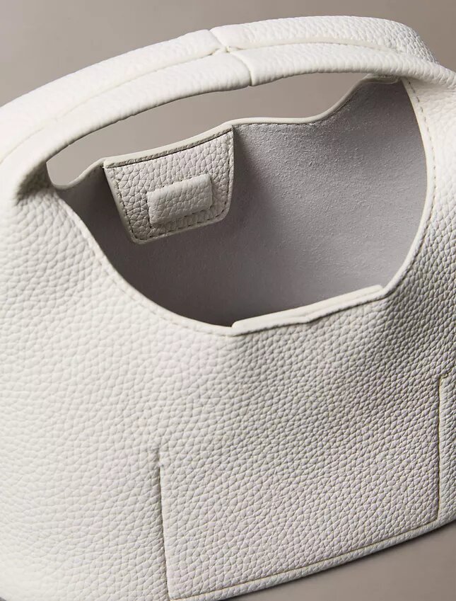 Bolso pequeño holgado con textura granulada Bolso pequeño holgado con textura granulada