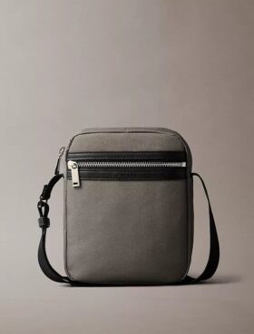 Bolso tipo reportero estructurado Bolso tipo reportero estructurado