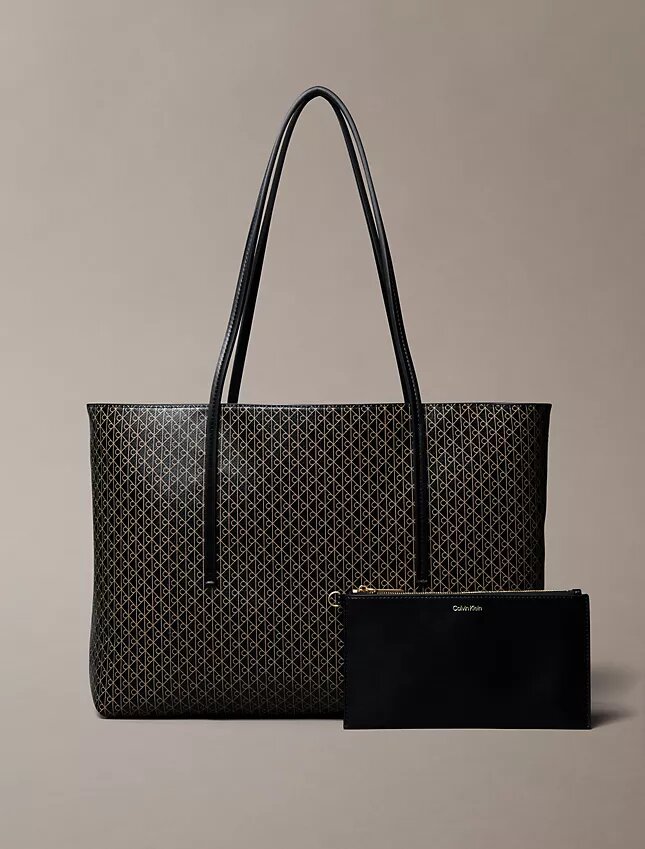 Bolso tote con el logotipo del emblema en toda la superficie y bolsillo Bolso tote con el logotipo del emblema en toda la superficie y bolsillo