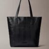 Bolso tote con el logotipo del emblema por toda la superficie Bolso tote con el logotipo del emblema por toda la superficie