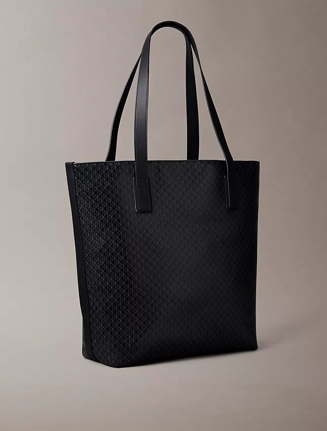 Bolso tote con el logotipo del emblema por toda la superficie Bolso tote con el logotipo del emblema por toda la superficie