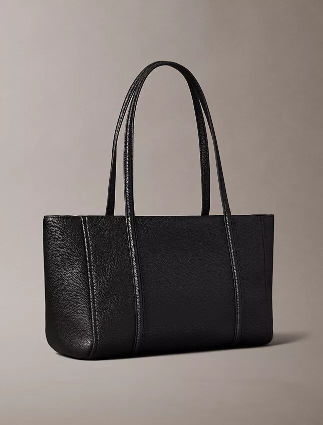 Bolso tote con textura de guijarros y logotipo Bolso tote con textura de guijarros y logotipo