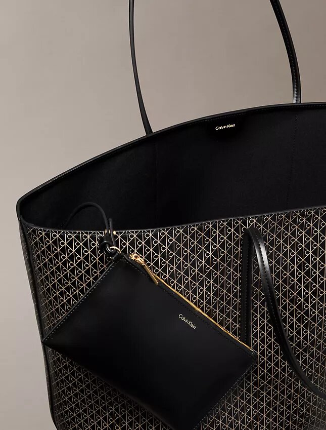 Bolso tote grande con logotipo en todo el diseño y bolsillo Bolso tote grande con logotipo en todo el diseño y bolsillo