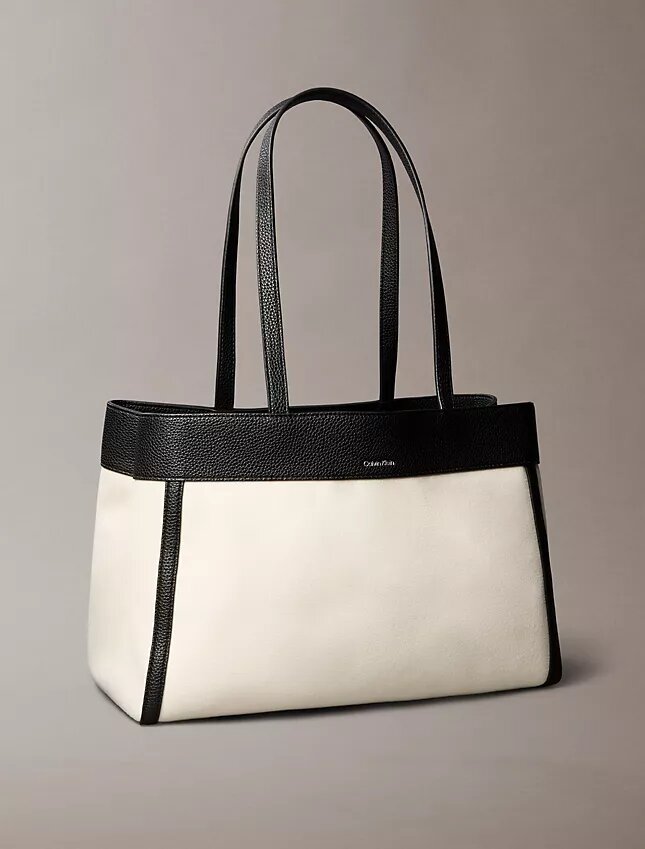 Bolso tote mediano de lona con Monogram Bolso tote mediano de lona con Monogram