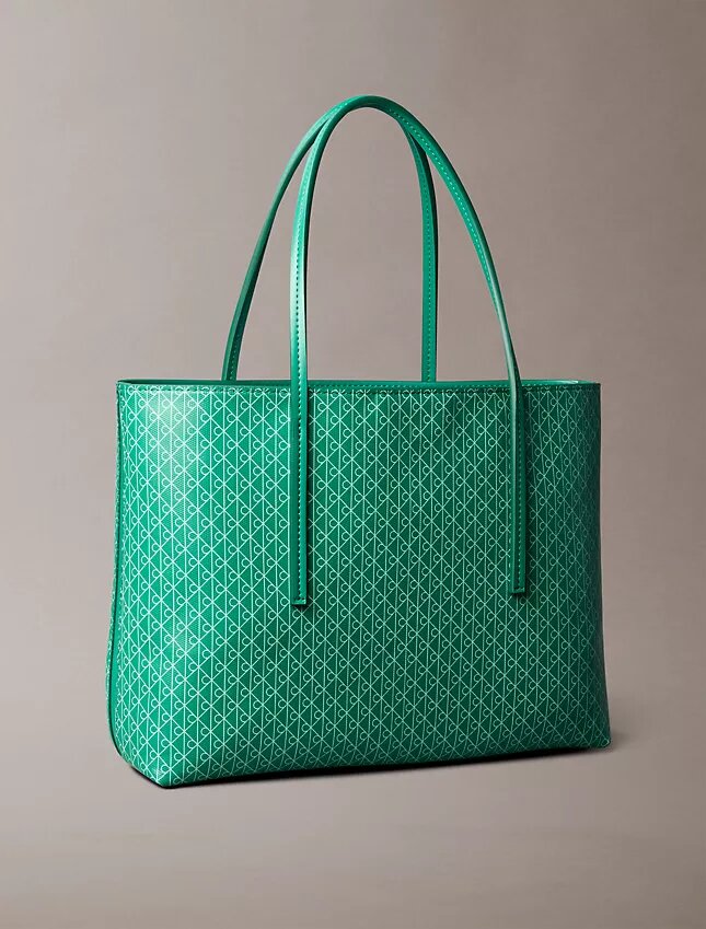 Bolso tote pequeño con estampado del logotipo en todo el diseño y bolsillo Bolso tote pequeño con estampado del logotipo en todo el diseño y bolsillo