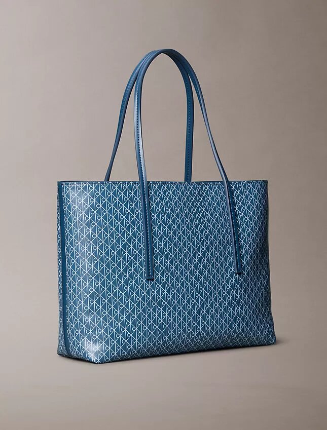 Bolso tote pequeño con estampado del logotipo en todo el diseño y bolsillo Bolso tote pequeño con estampado del logotipo en todo el diseño y bolsillo