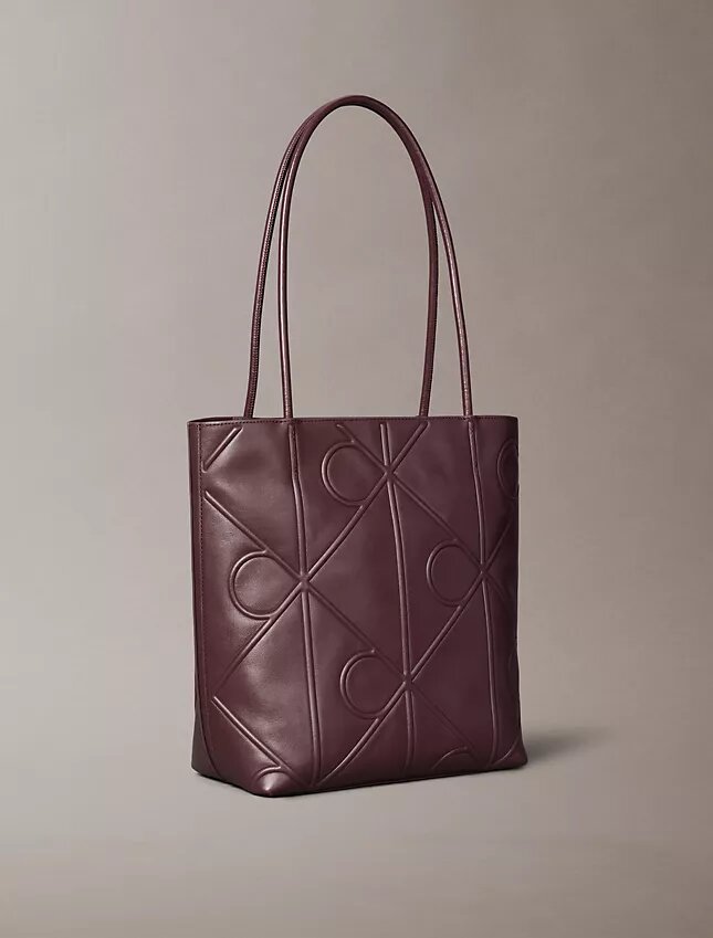 Bolso tote pequeño con logotipo en relieve Bolso tote pequeño con logotipo en relieve