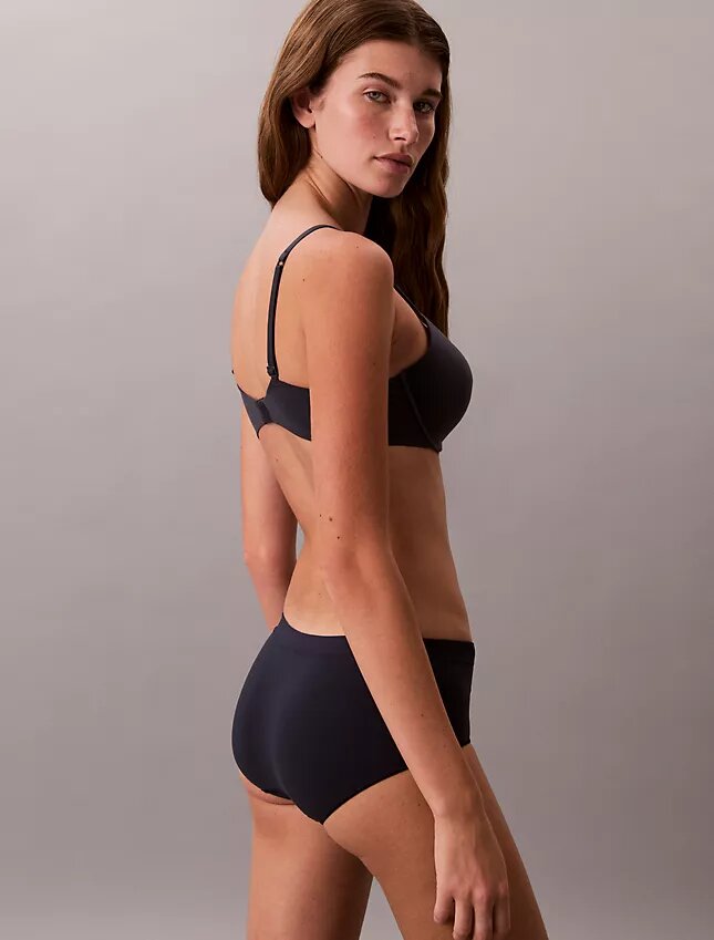 Boyshort elástico con tejido adherido Boyshort elástico con tejido adherido