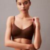 Bralette con forro ligero Form to Body Bralette con forro ligero Form to Body