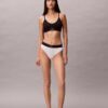 Bralette elástico de microfibra Unlined con Monogram gráfico Bralette elástico de microfibra Unlined con Monogram gráfico